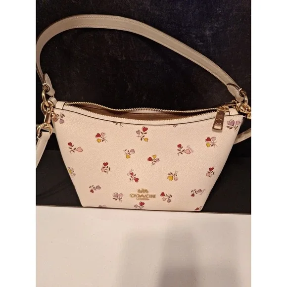 NWT Coach CW392 Zip Top Shoulder Bag Crossbody W/ Heart Print In Chalk - Picture 2 of 15